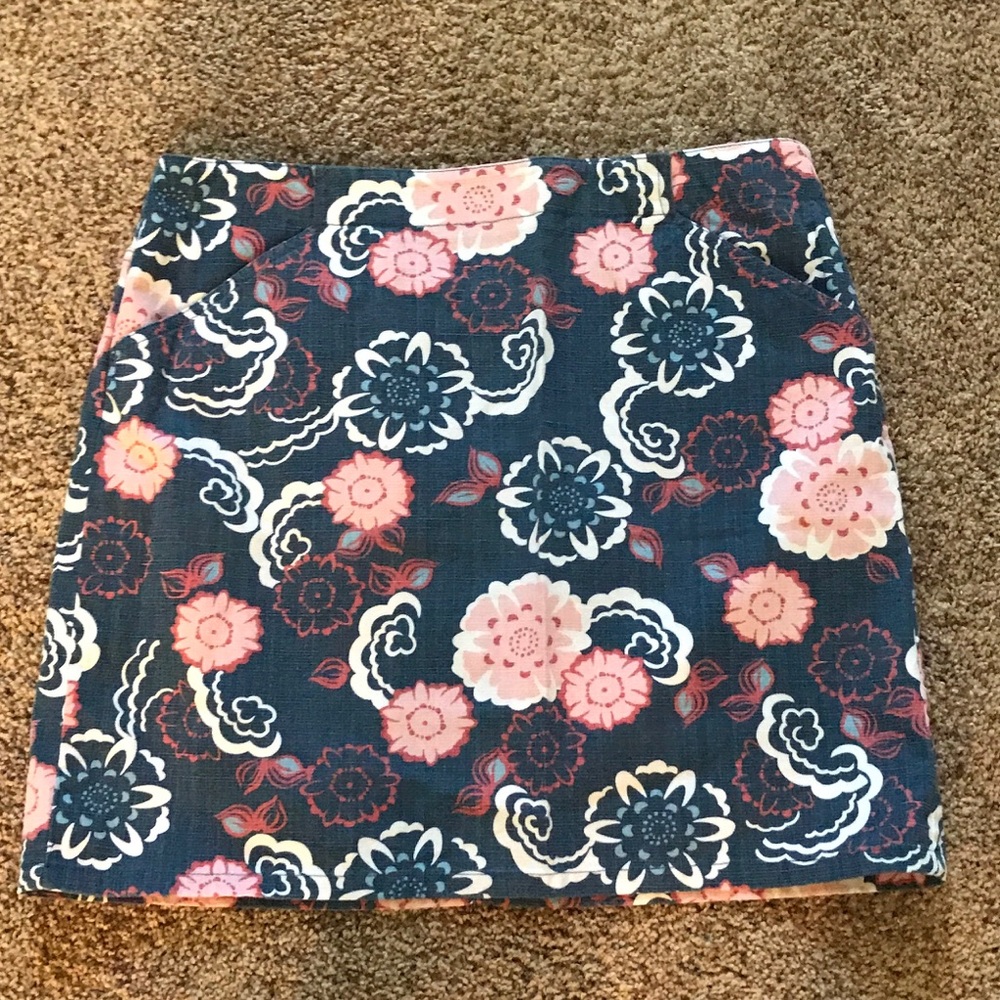 Ann Taylor Loft Denim floral skirt size 12
